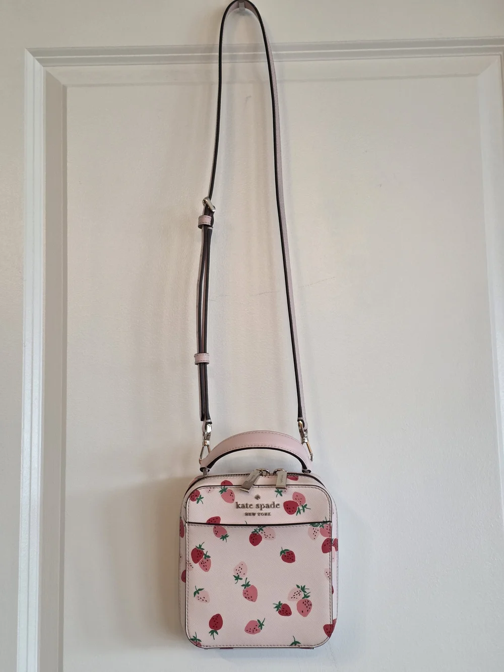 kate spade Matching Staci Daisy Wild Strawberries Crossbody + Cardholder